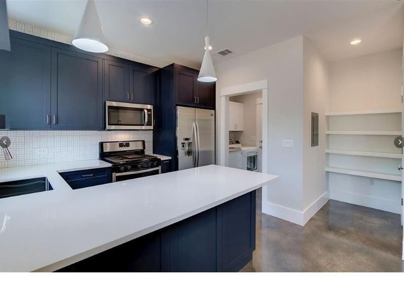 2821 Castro St #2 Property Photo 10