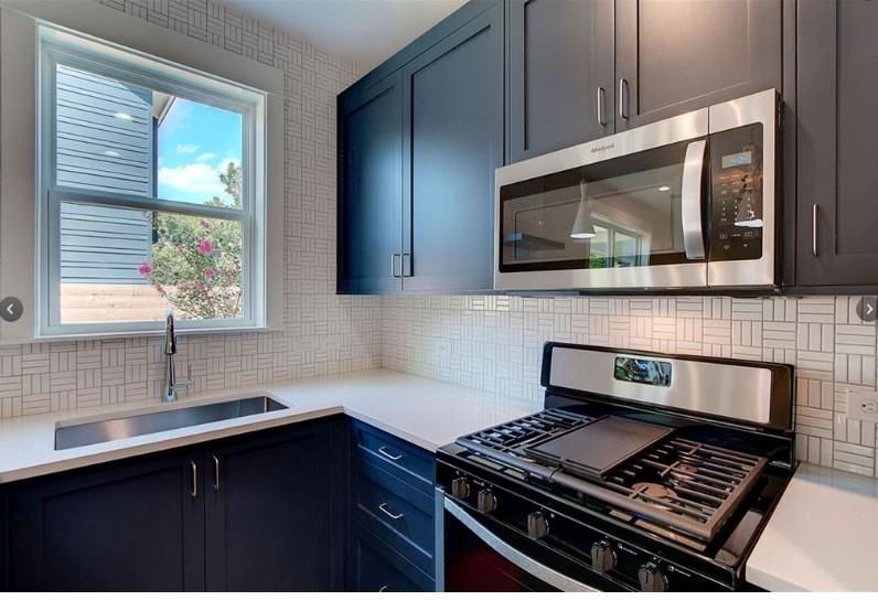 2821 Castro St #2 Property Photo 11
