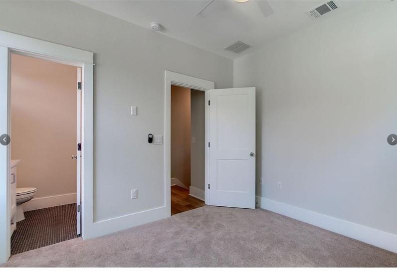 2821 Castro St #2 Property Photo 17
