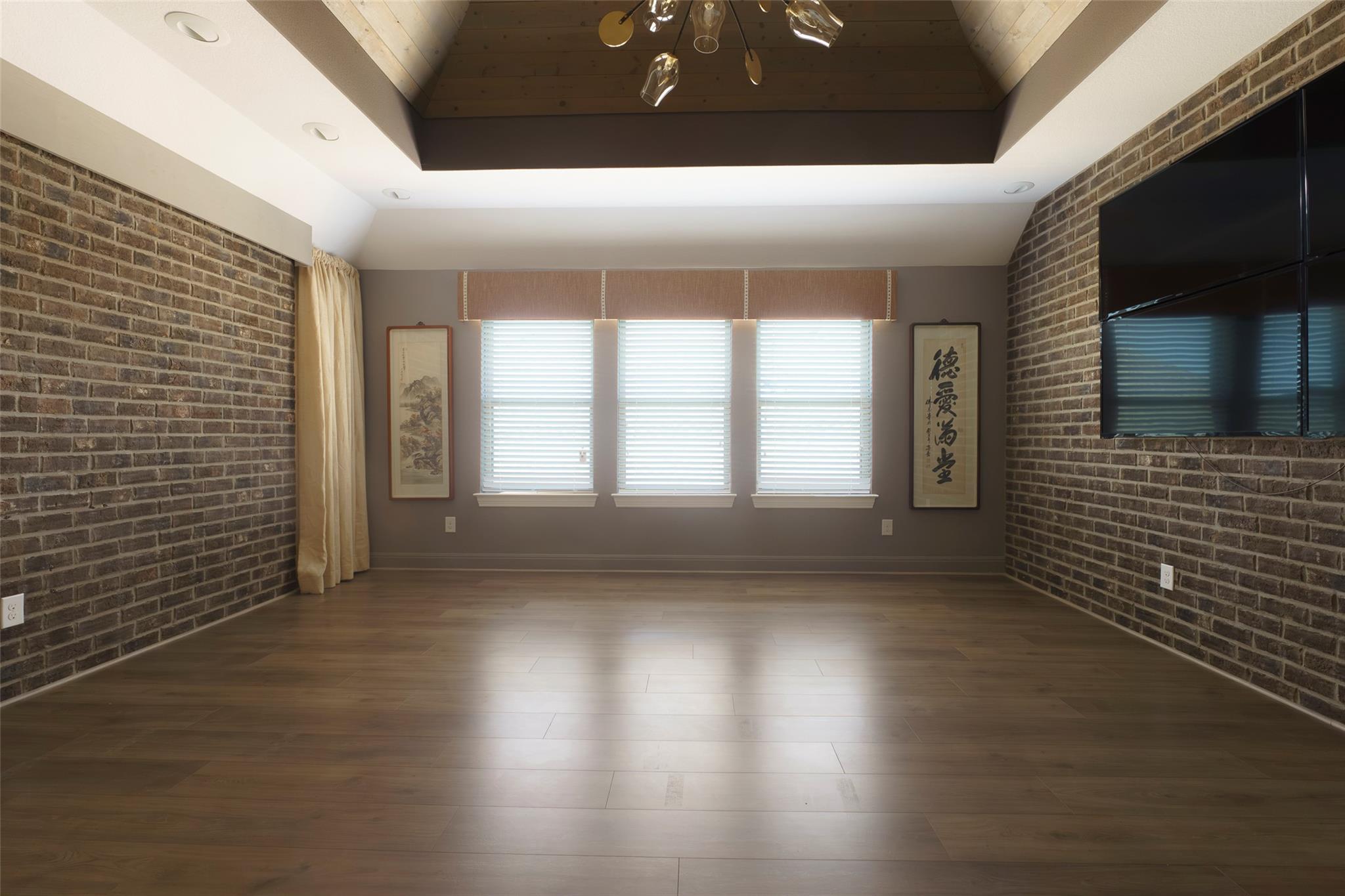 2305 Millbrook Loop Property Photo 9