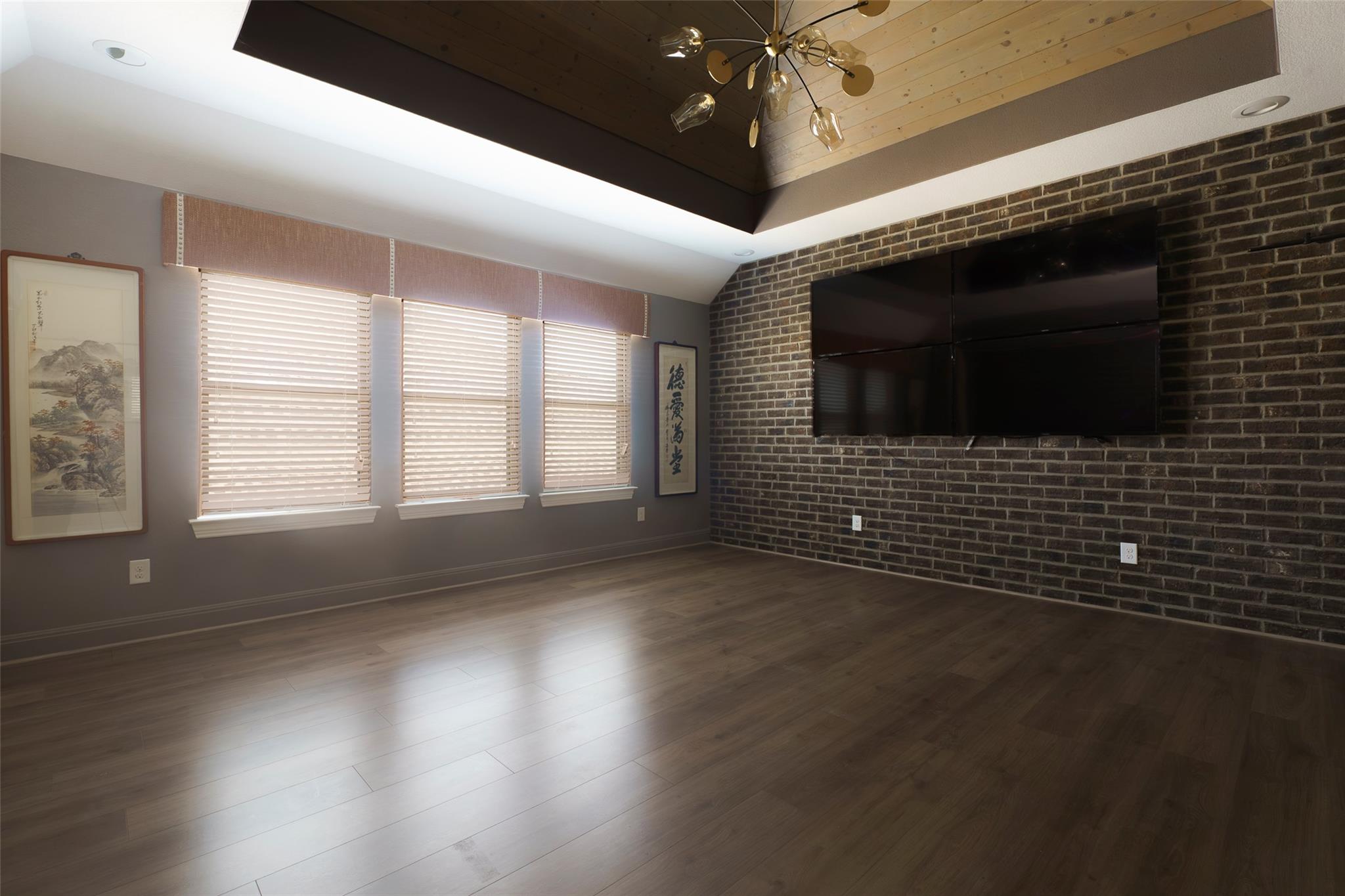 2305 Millbrook Loop Property Photo 10