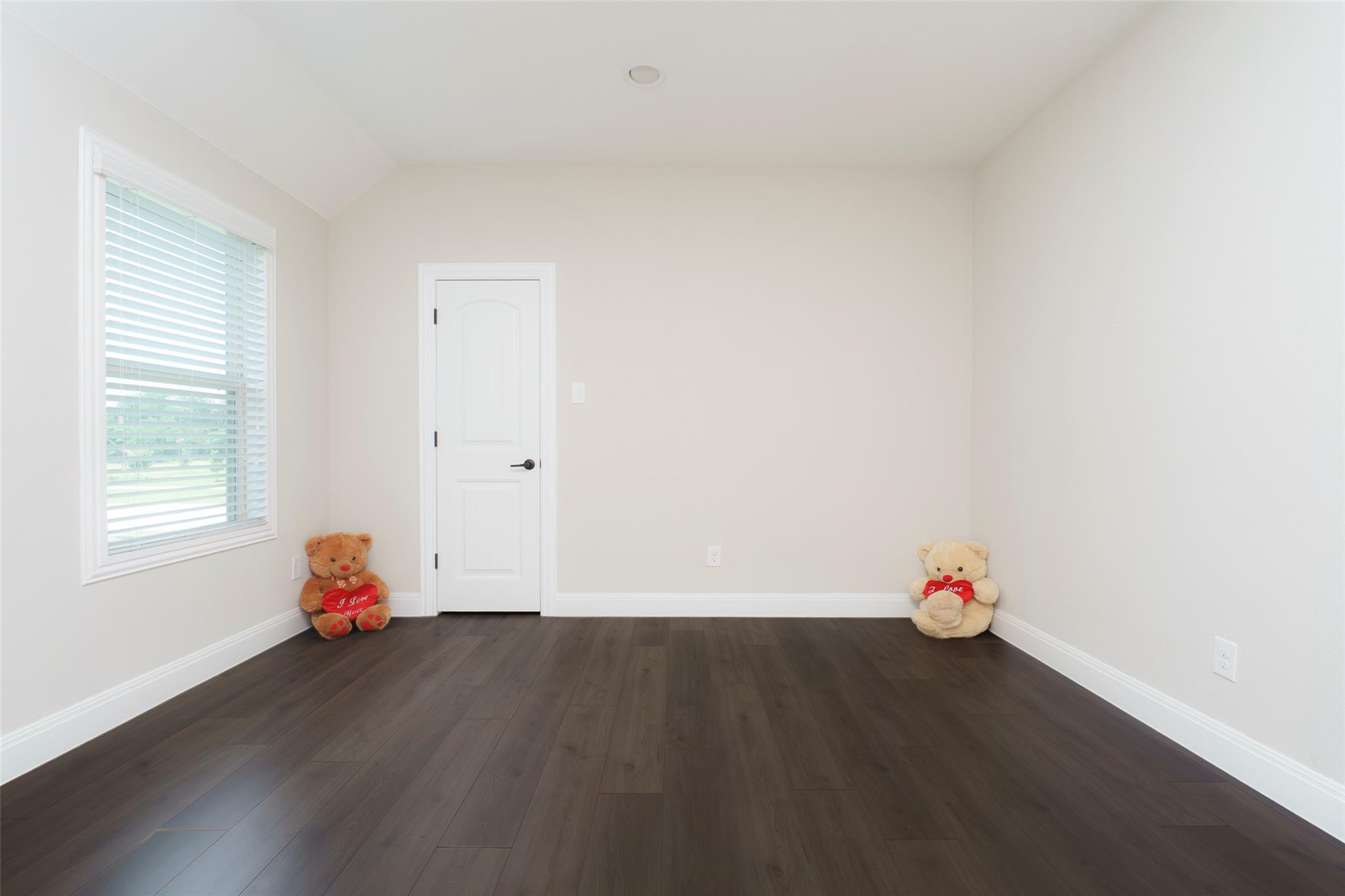 2305 Millbrook Loop Property Photo 16