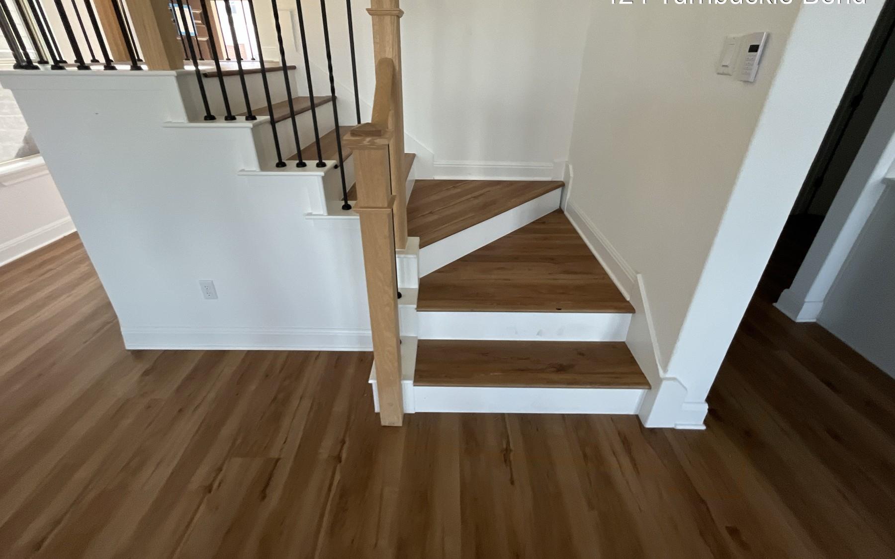 424 Turnbuckle Bnd Property Photo 6