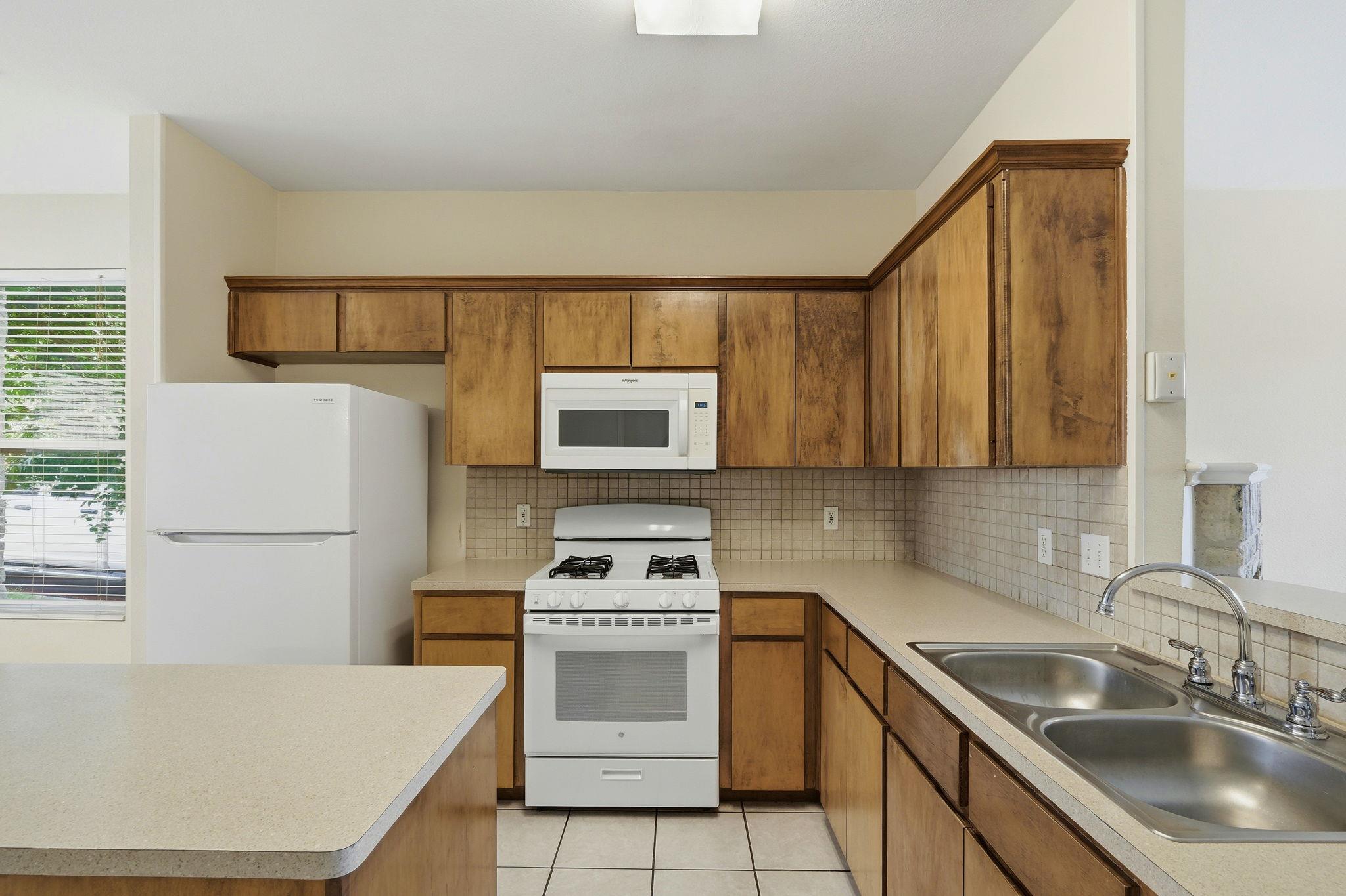 2215 Dry Creek Dr #816 Property Photo 4