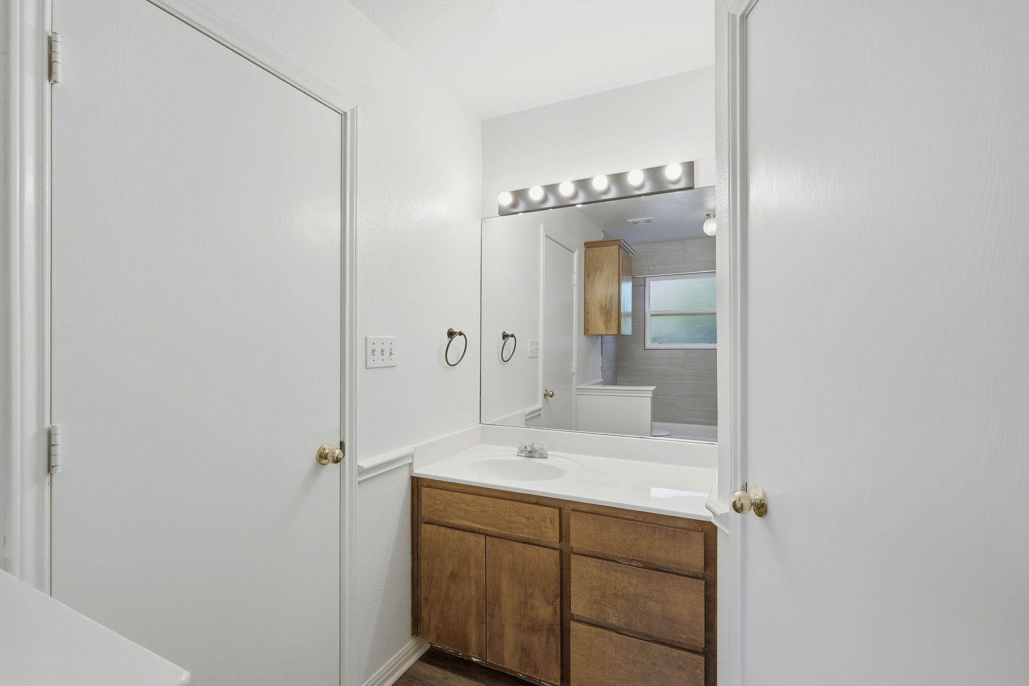 2215 Dry Creek Dr #816 Property Photo 6