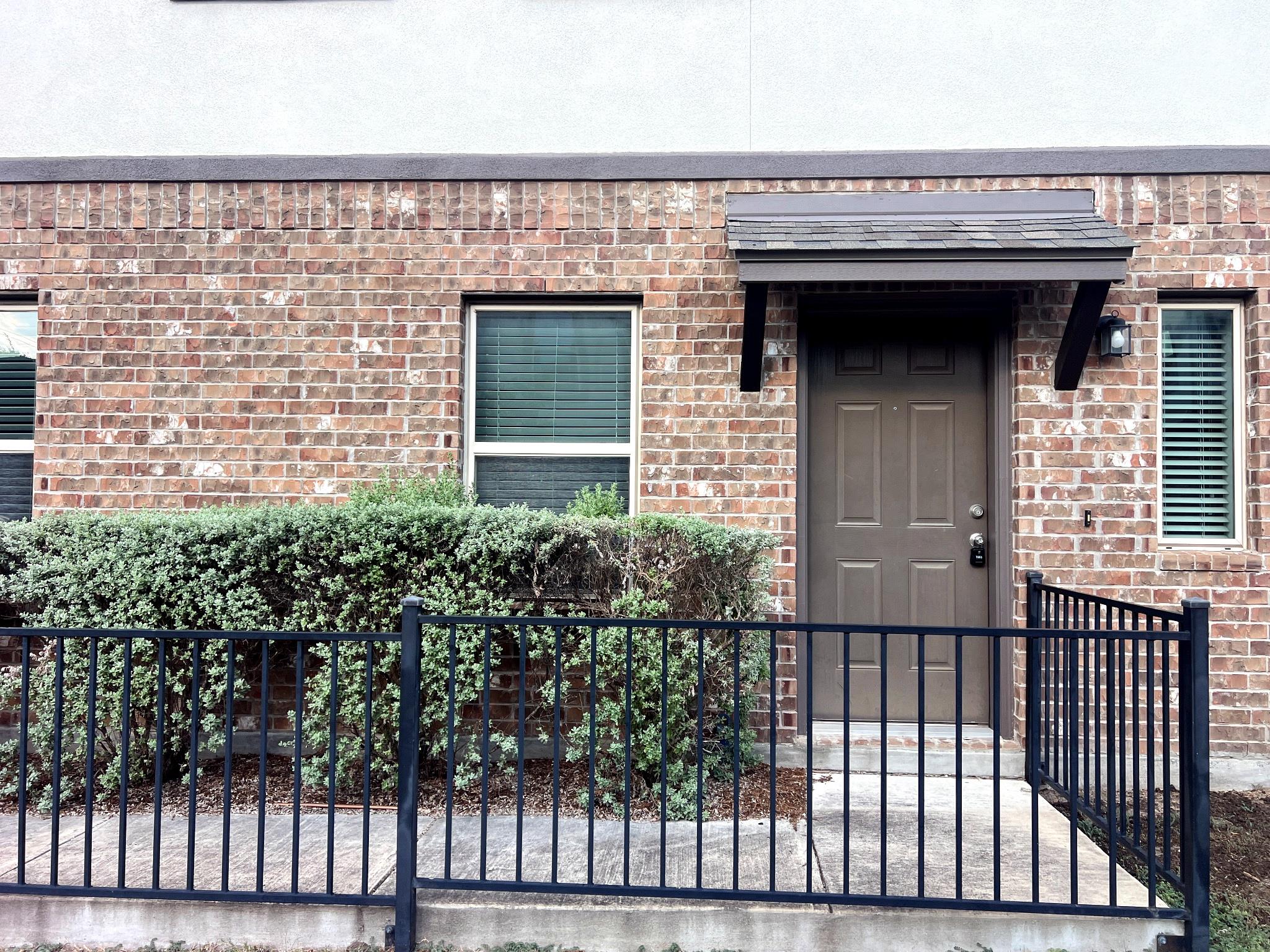 2304 S Lakeline Blvd #391 Property Photo 3