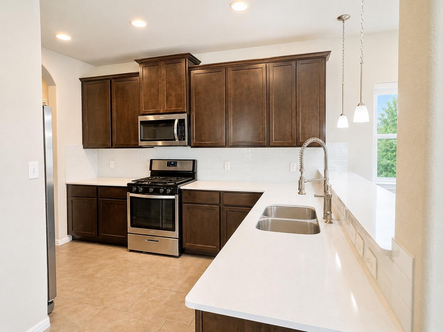 2304 S Lakeline Blvd #391 Property Photo 6