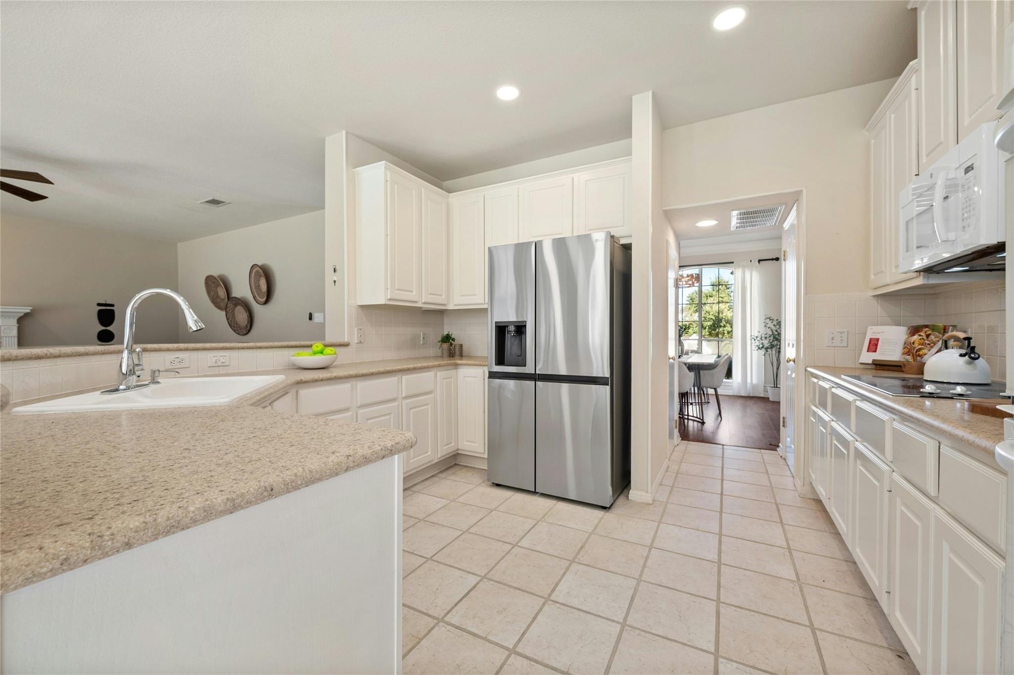 12109 Carlsbad Dr Property Photo 15