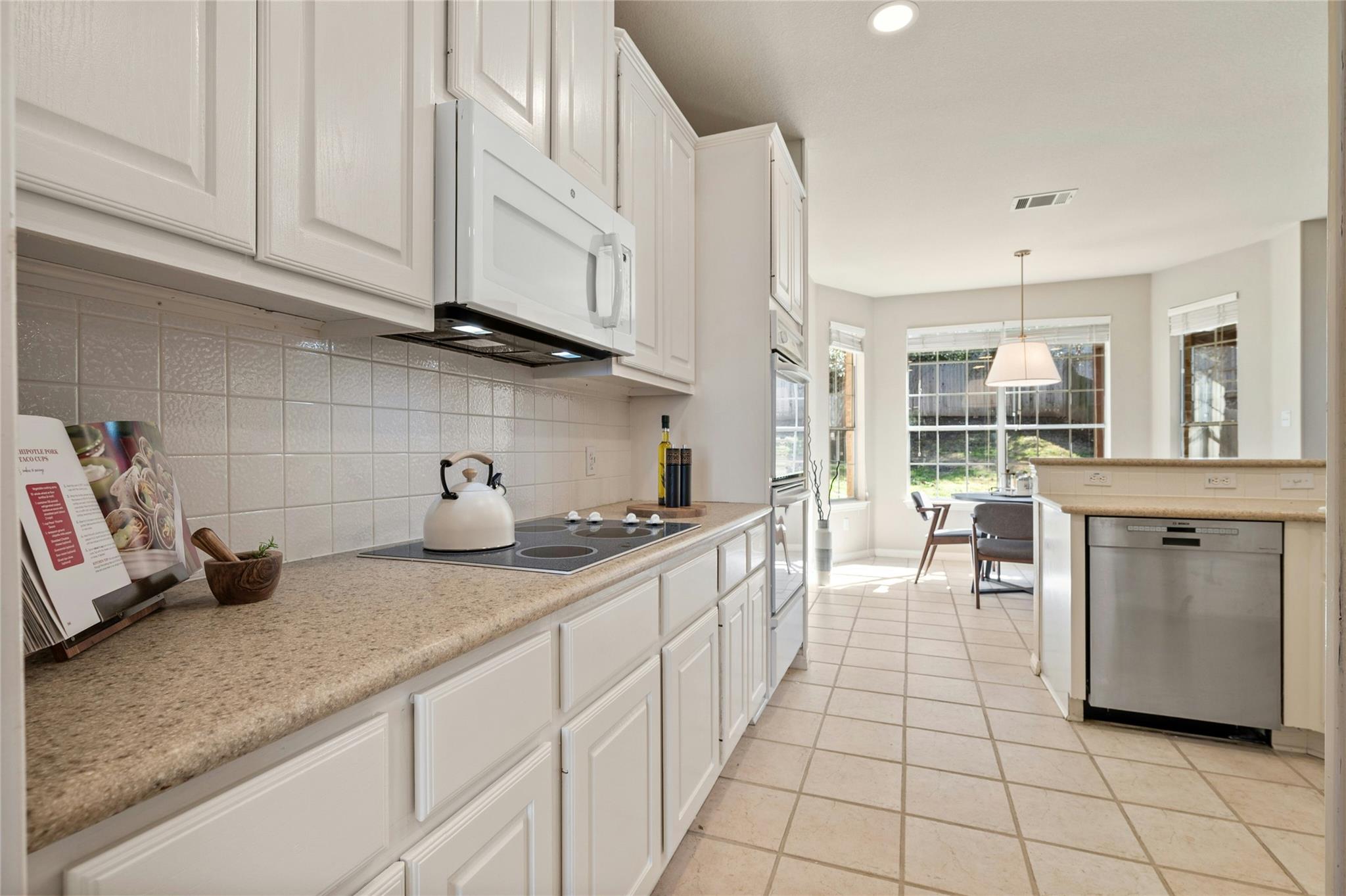 12109 Carlsbad Dr Property Photo 17