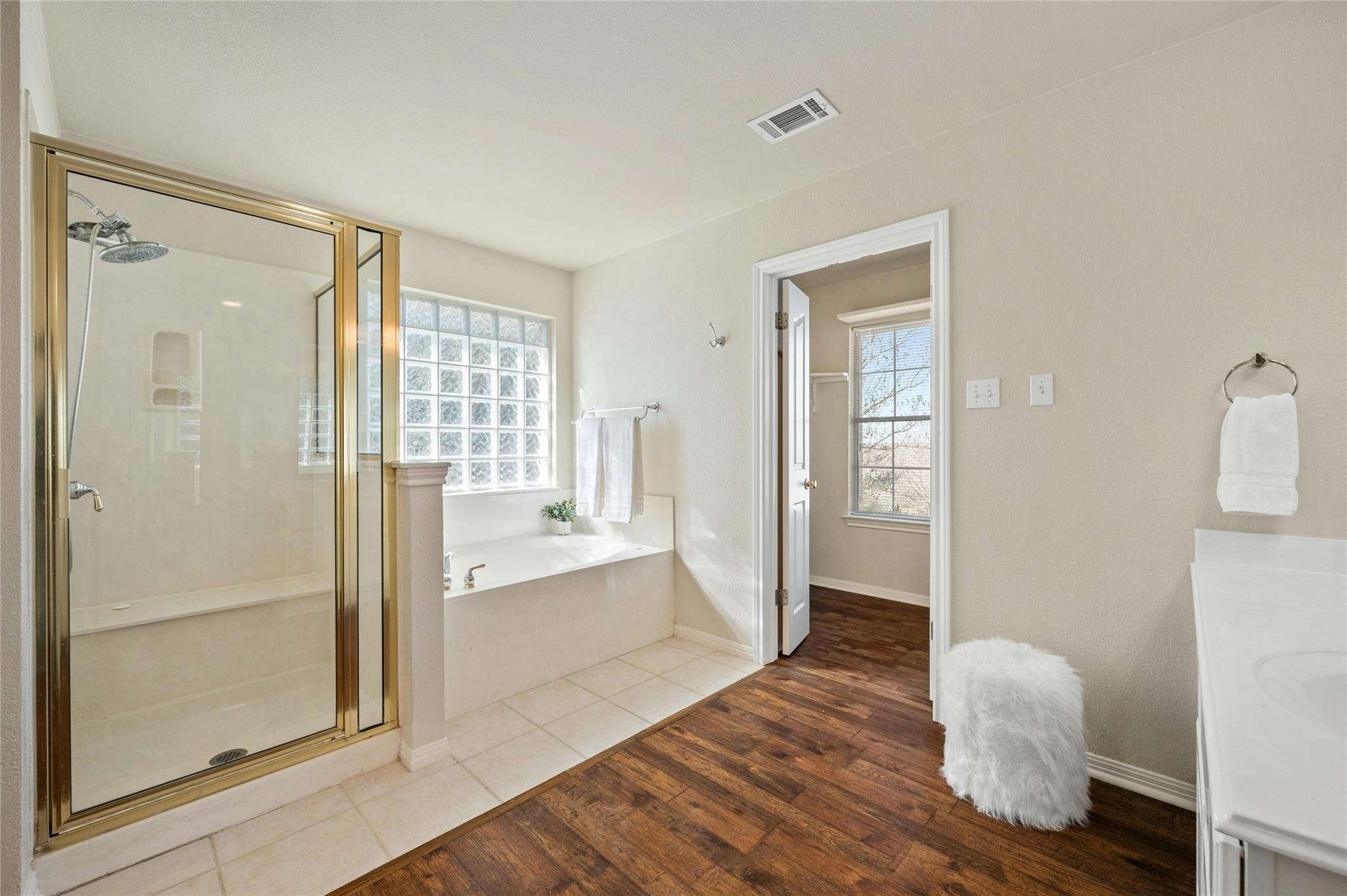 12109 Carlsbad Dr Property Photo 26