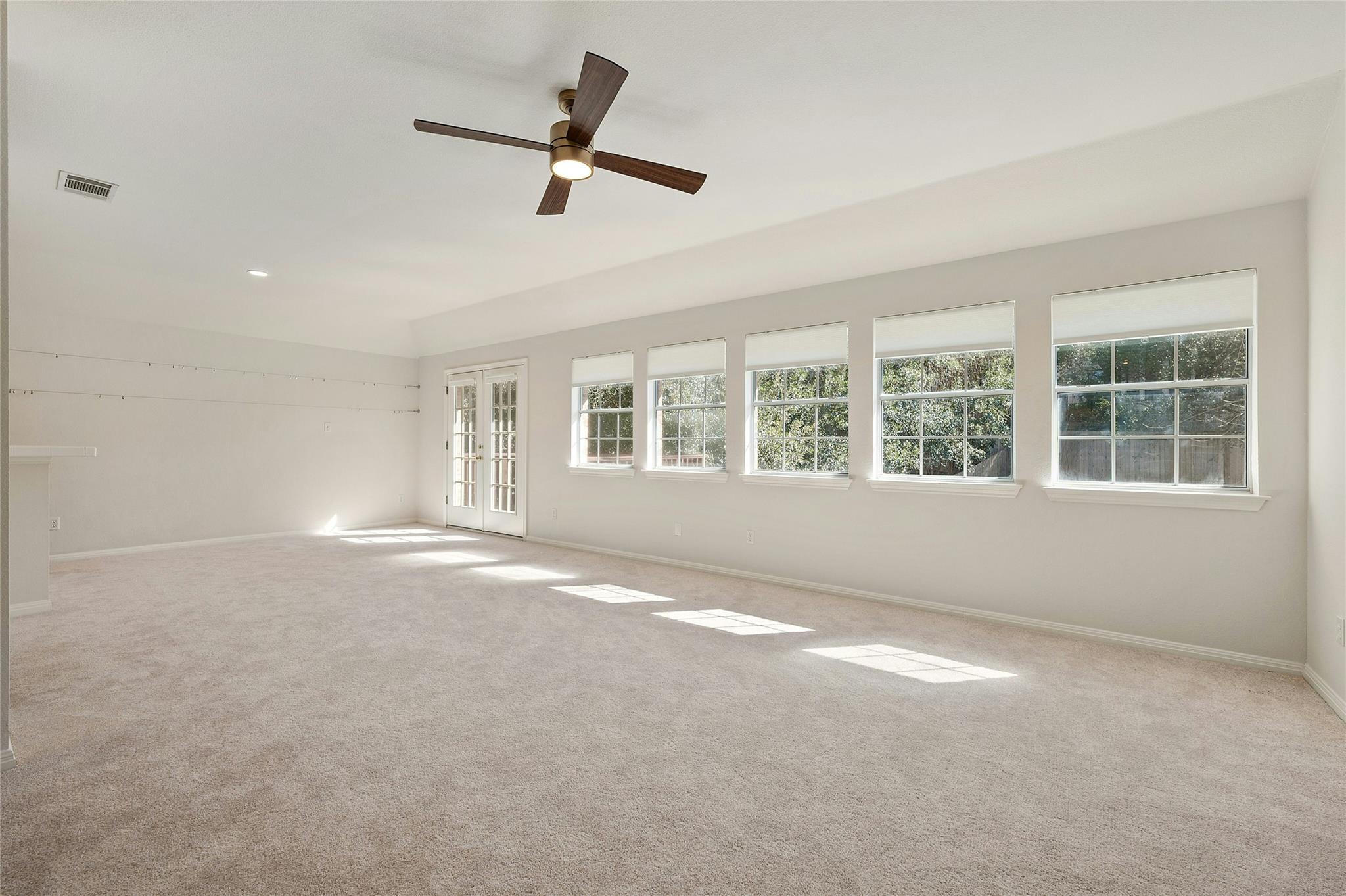 12109 Carlsbad Dr Property Photo 28