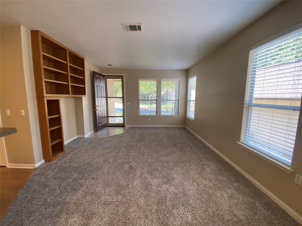 133 Anemone Way Property Photo 4