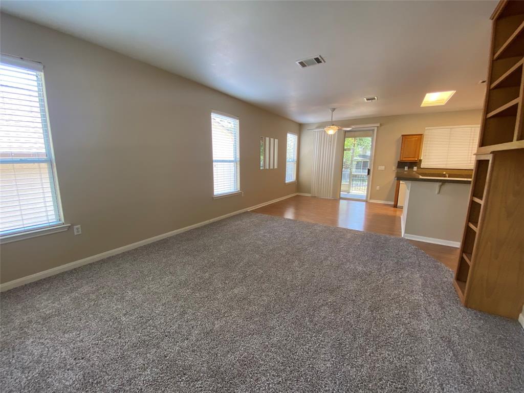 133 Anemone Way Property Photo 5