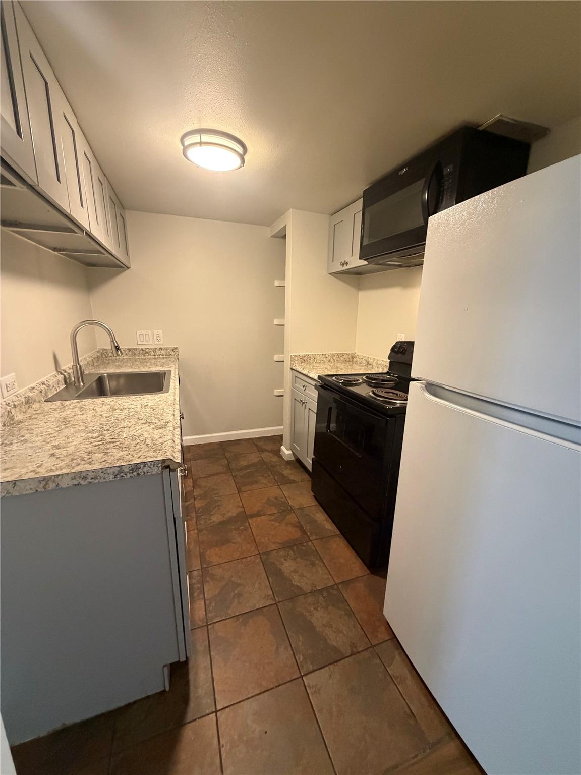 8017 Gessner Dr #113 Property Photo 3