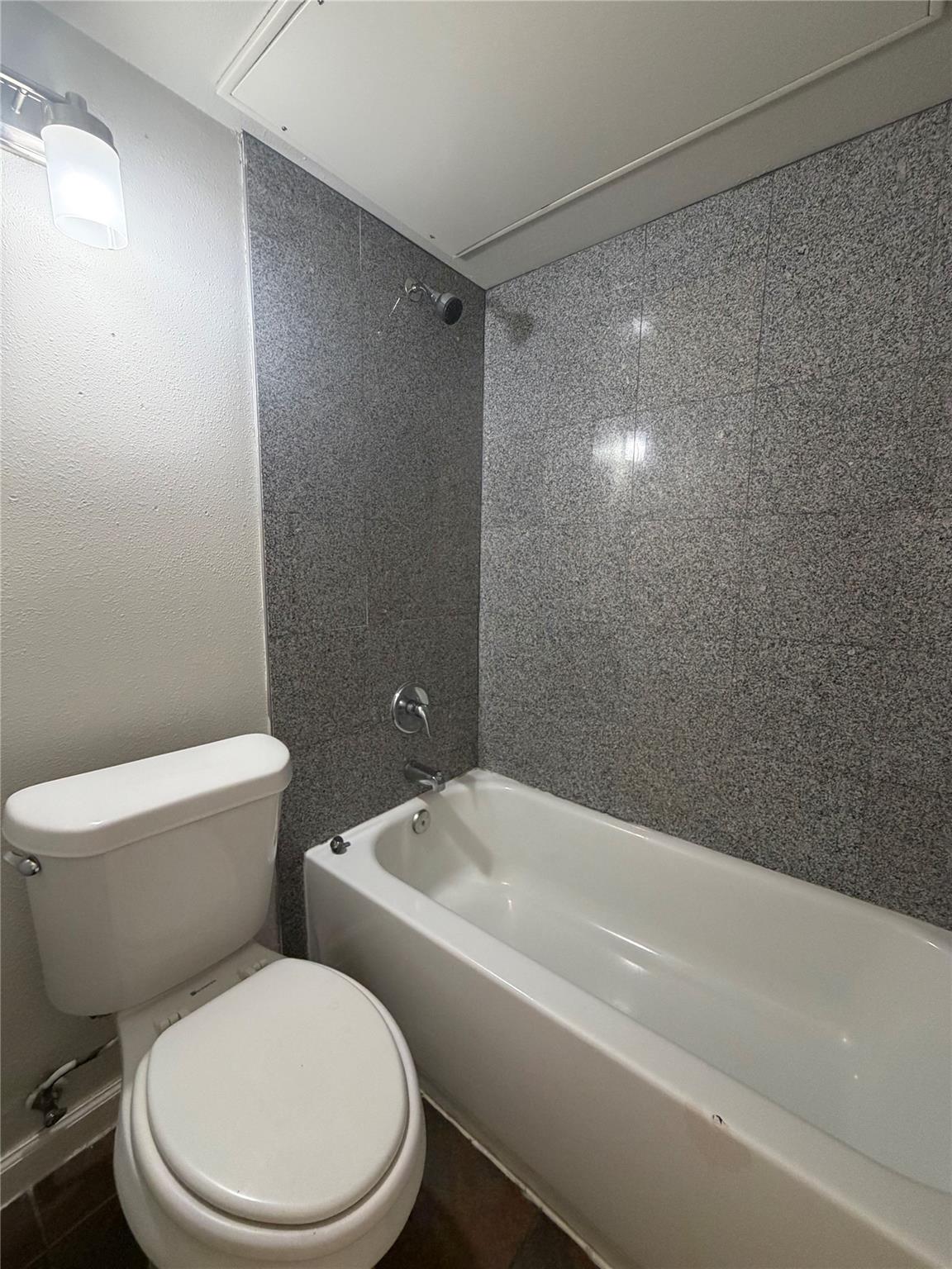 8017 Gessner Dr #113 Property Photo 8
