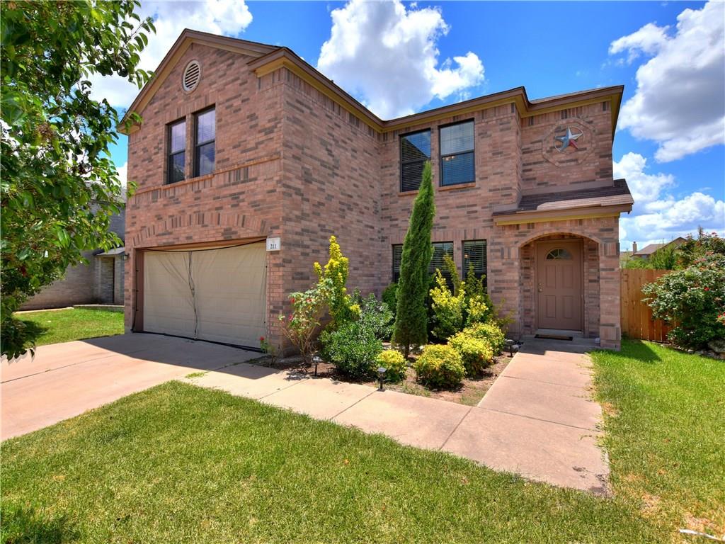 211 Rim Rock Dr Property Photo