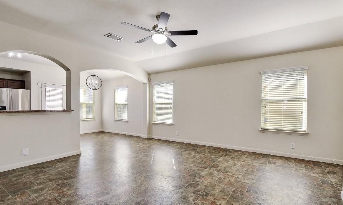 409 Teron Dr Property Photo 3