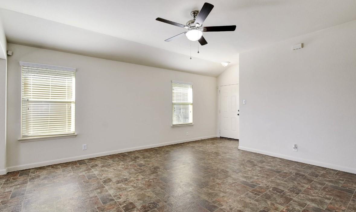 409 Teron Dr Property Photo 4