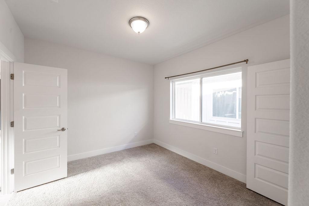6414 Cowman Way Property Photo 16