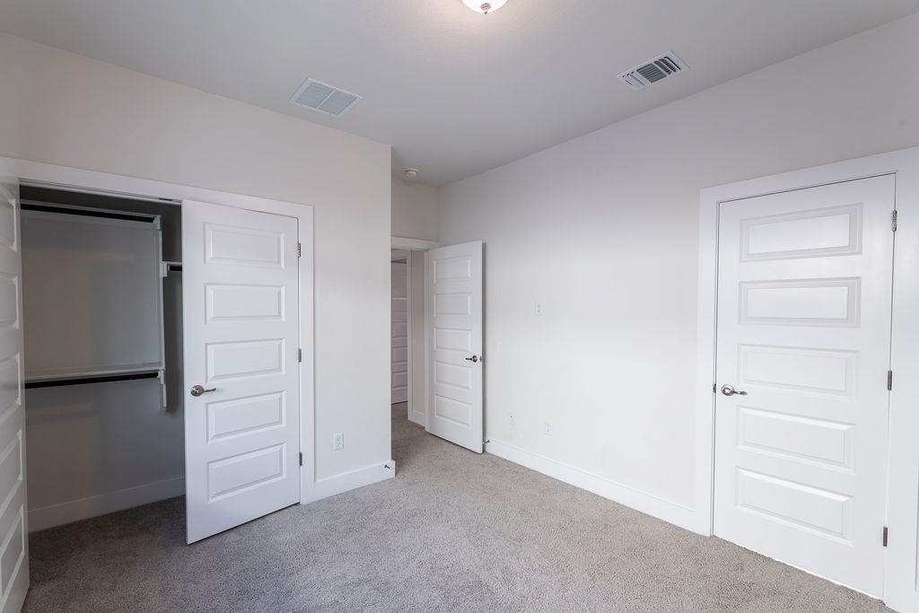 6414 Cowman Way Property Photo 17