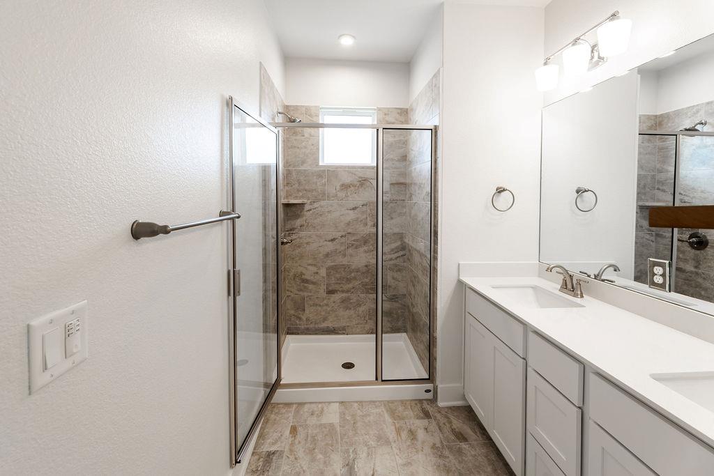 6414 Cowman Way Property Photo 24
