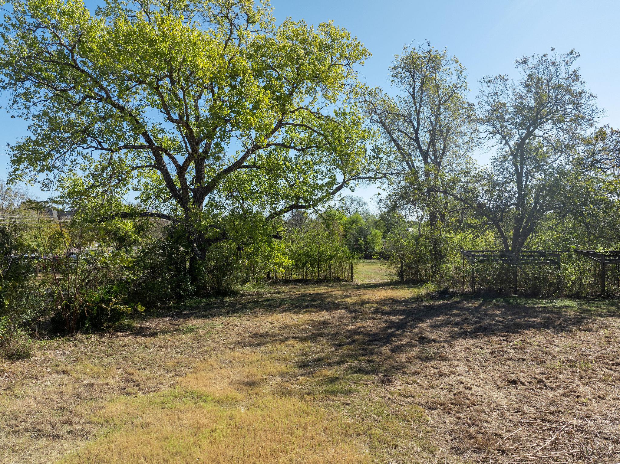 5005, 5015, 5017, 0000 Maufrais Ln Property Photo 13