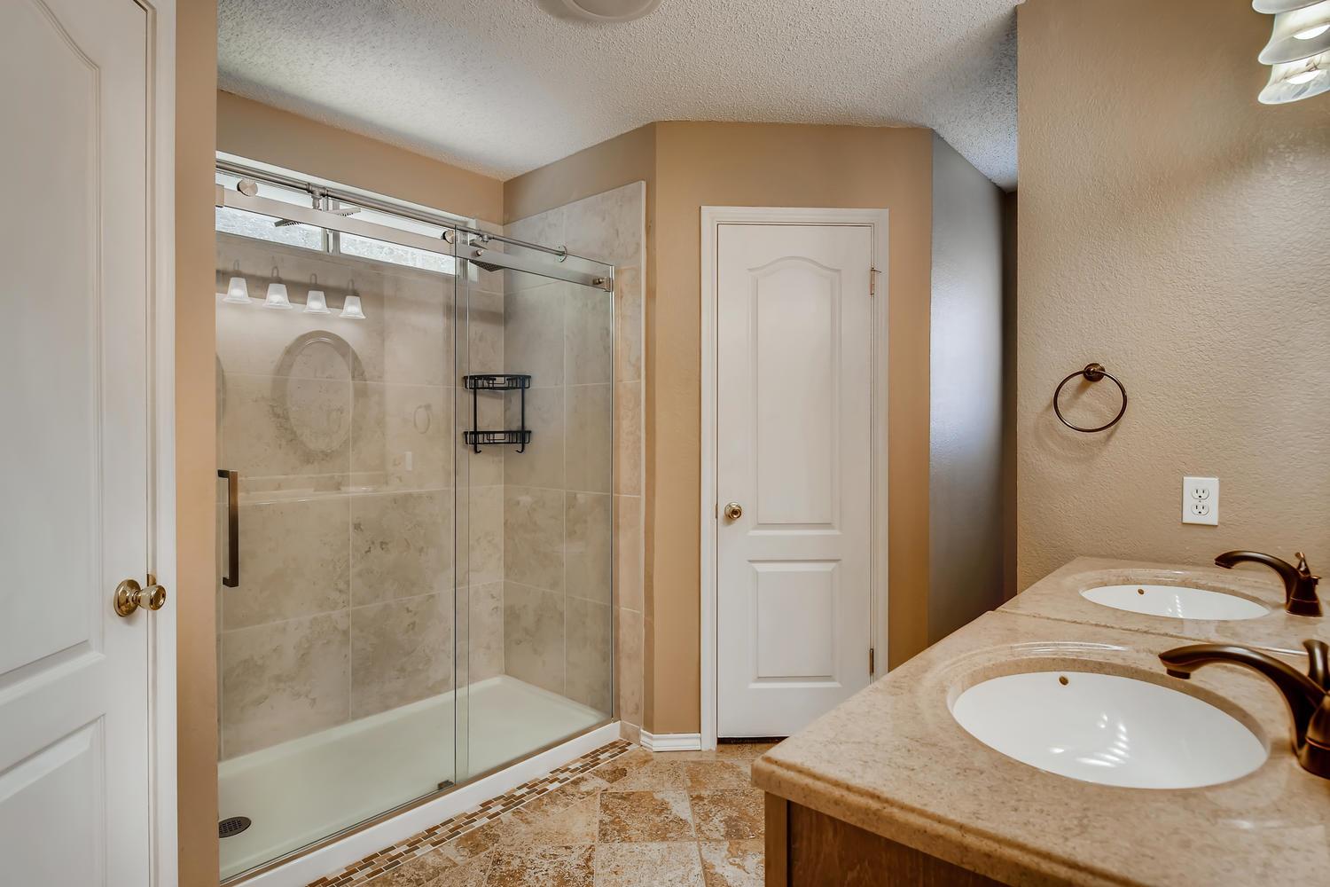 3742 Newland Dr Property Photo 8