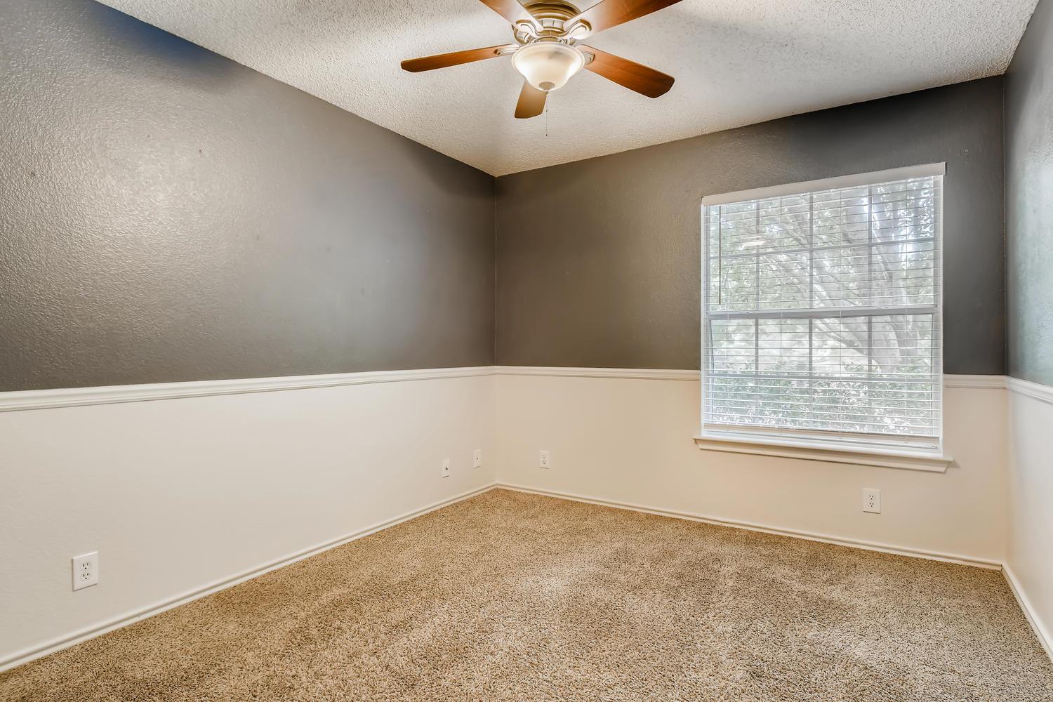 3742 Newland Dr Property Photo 12