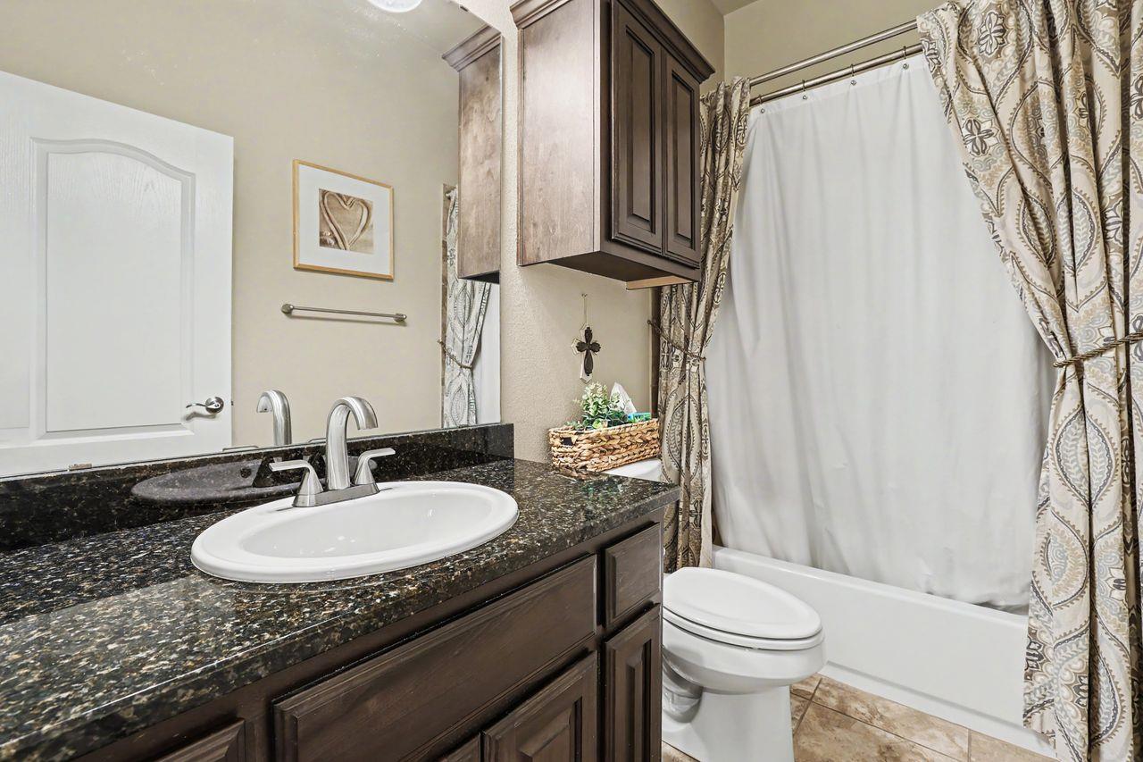 1919 Mulligan Dr Property Photo 19