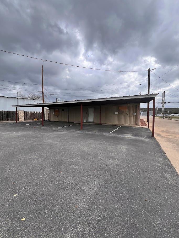 2300 N Us Highway 281 Hwy Property Photo 31