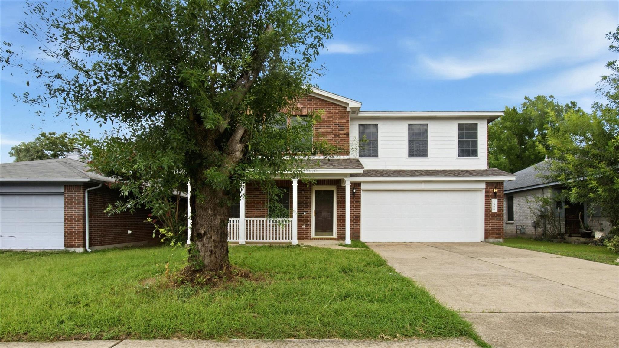 1806 Carriage Hills Trl Property Photo 3