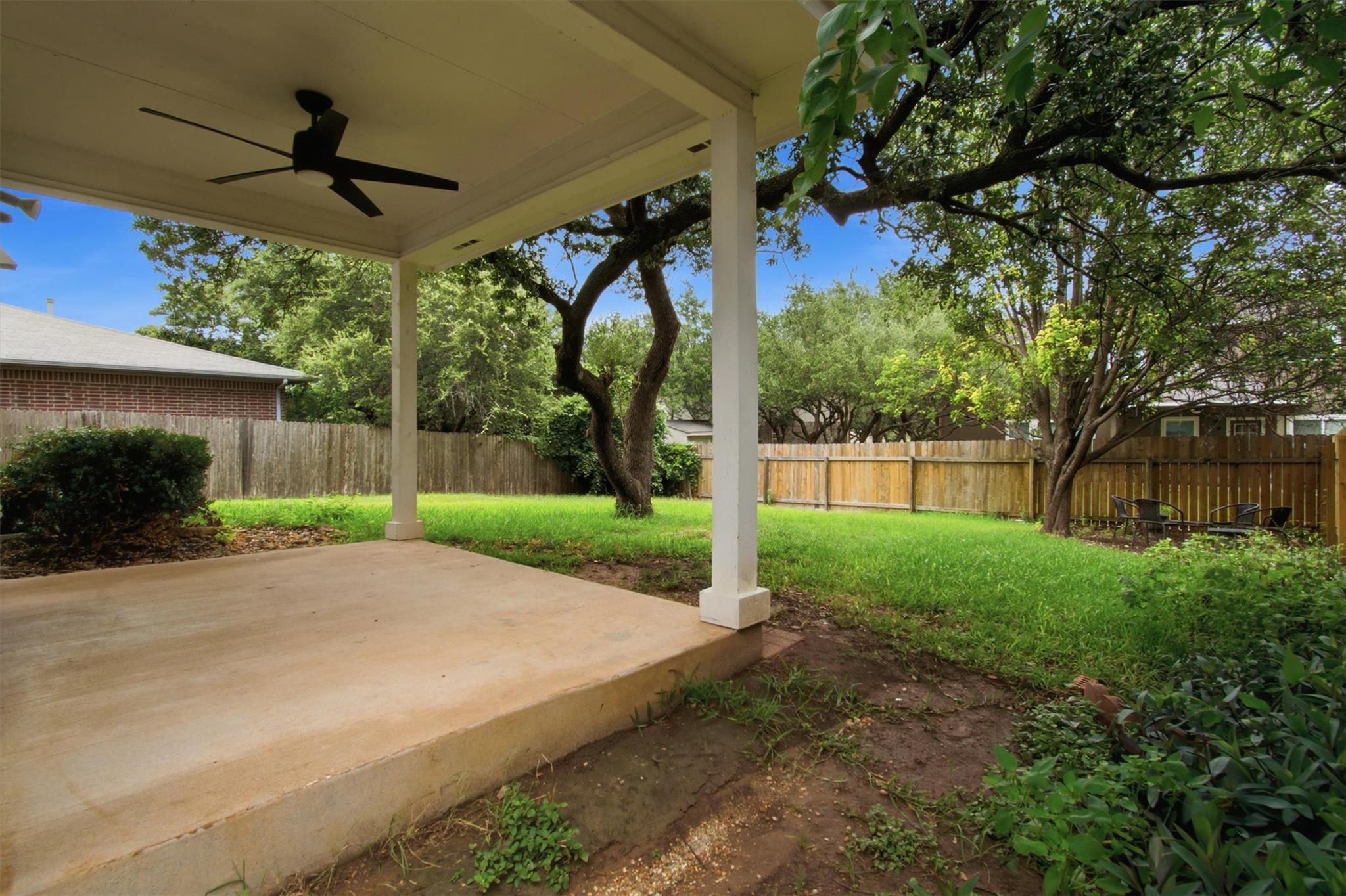 1806 Carriage Hills Trl Property Photo 31