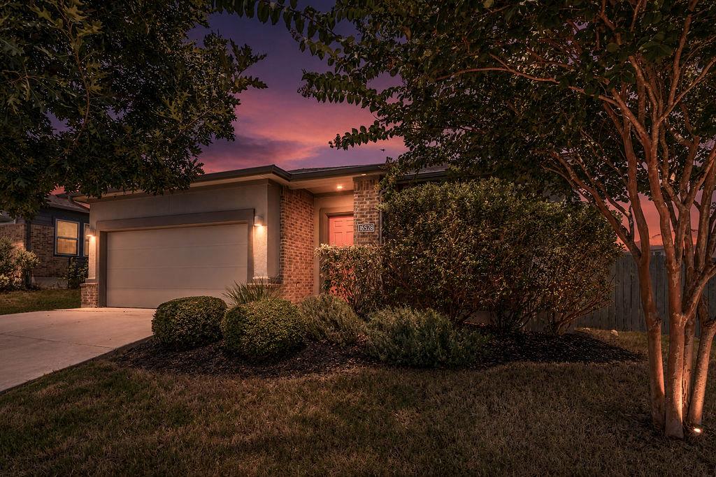 16528 Glimmering Rd Property Photo 1