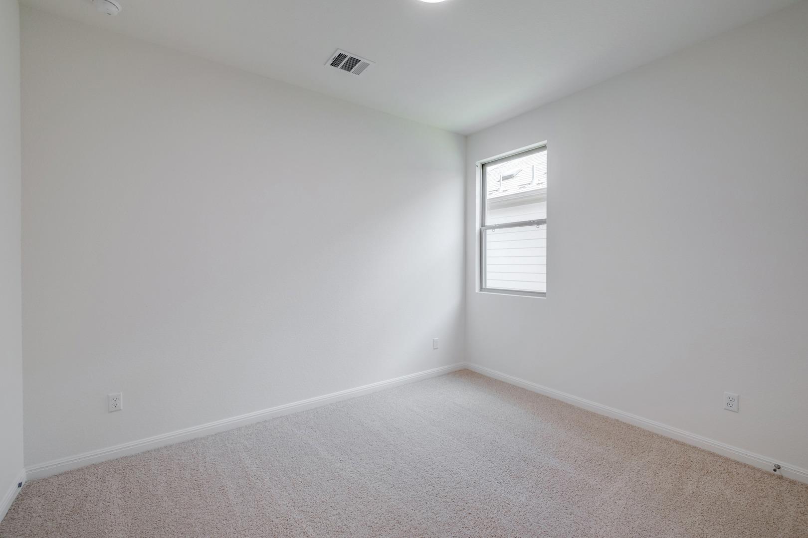 226 Hornet St Property Photo 17