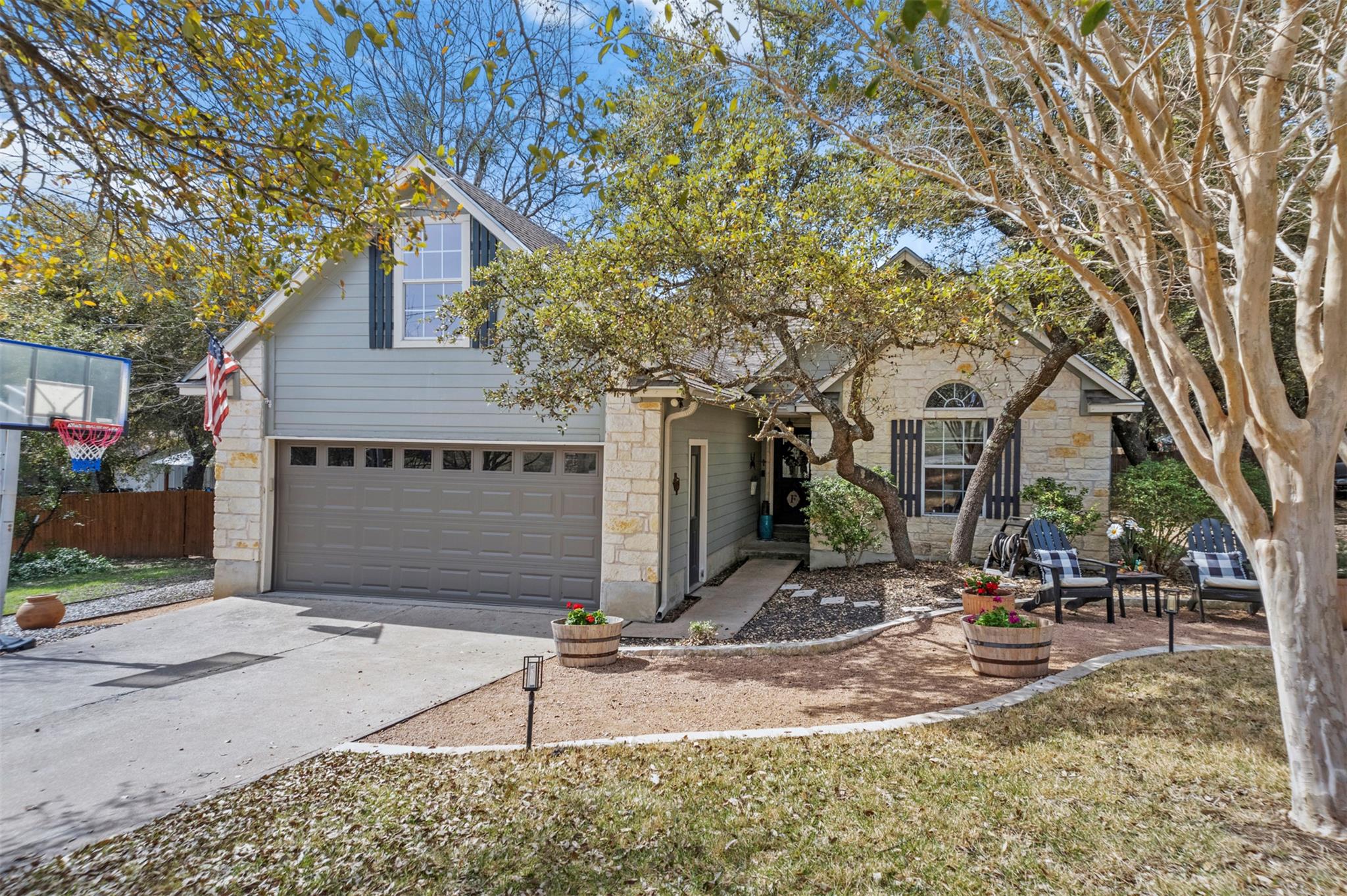 1044 Daviot Dr Property Photo 1