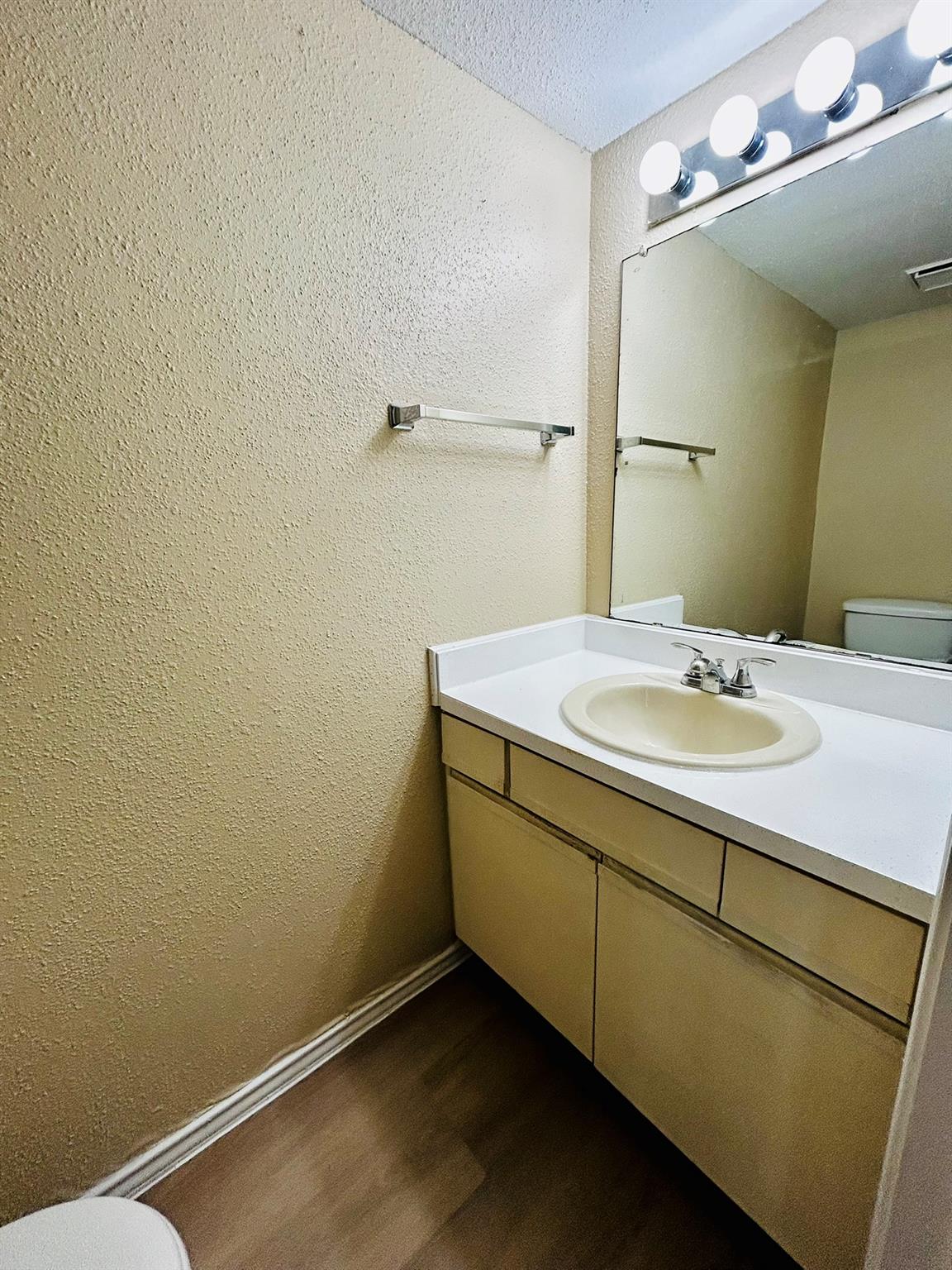 1841 River Crossing Cir #c Property Photo 6