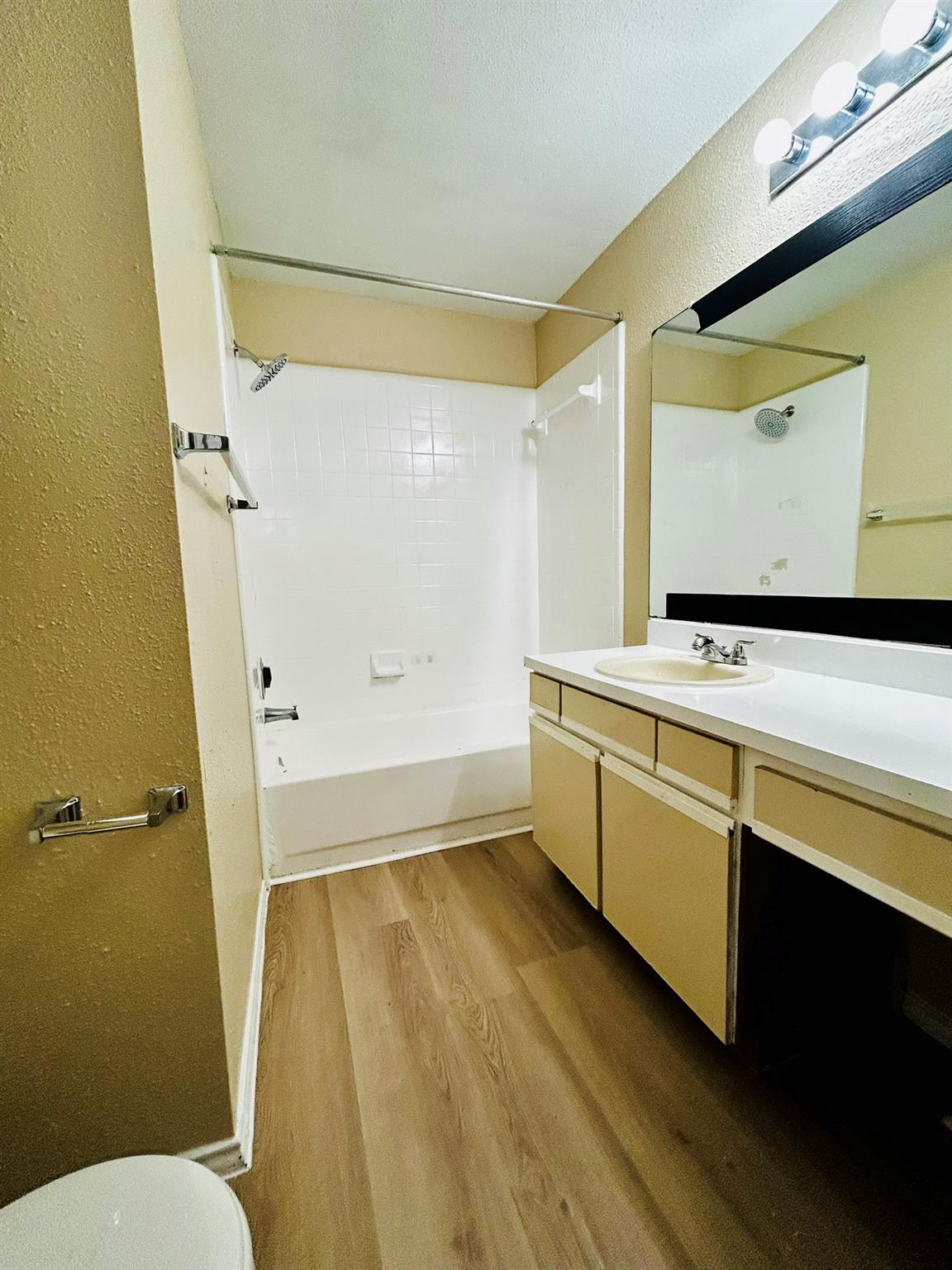 1841 River Crossing Cir #c Property Photo 24