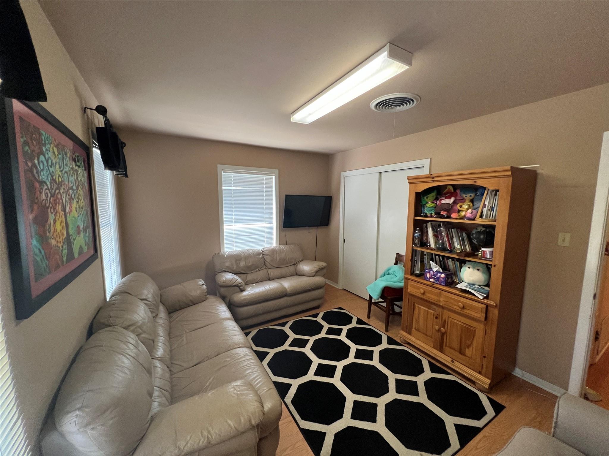 1612 Williams Dr Property Photo 19