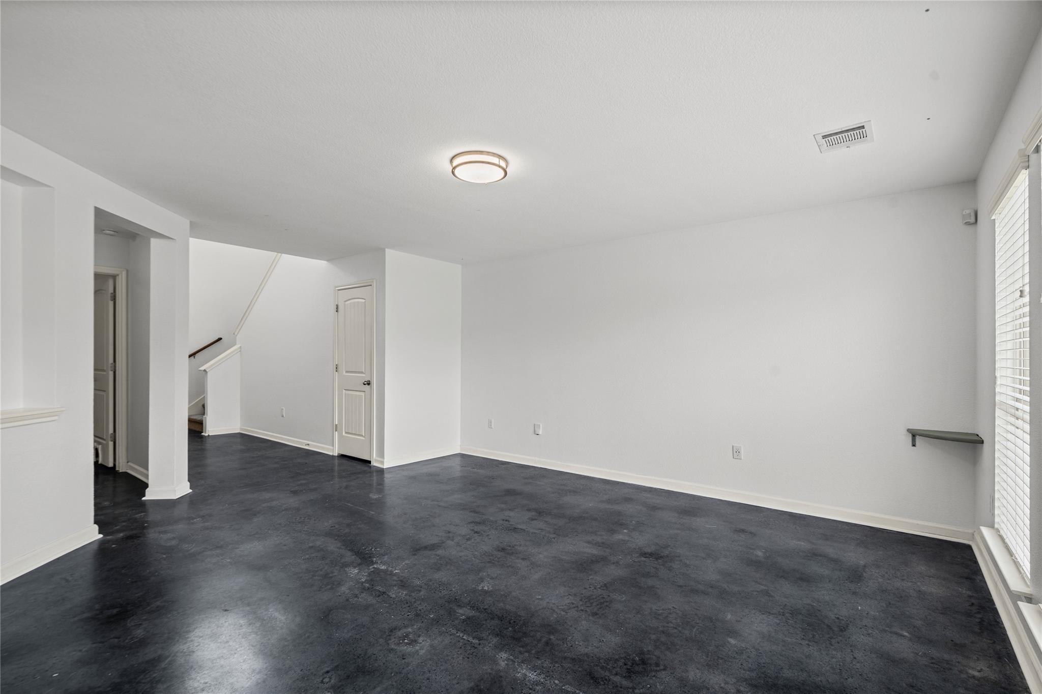 15105 Verela Dr Property Photo 4