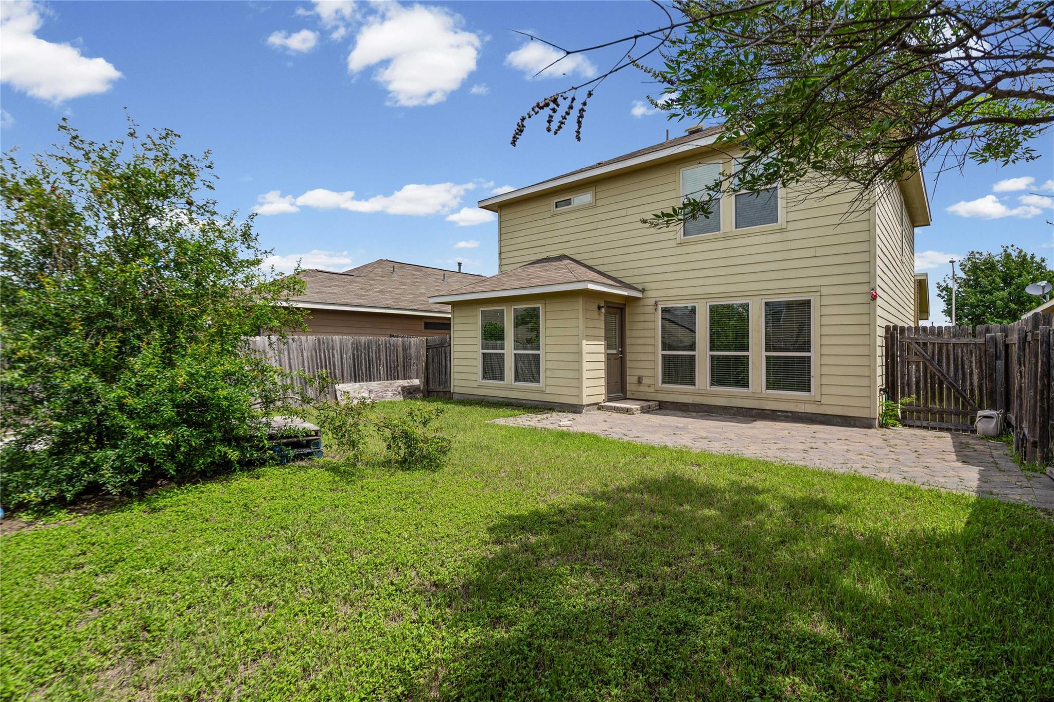 15105 Verela Dr Property Photo 19
