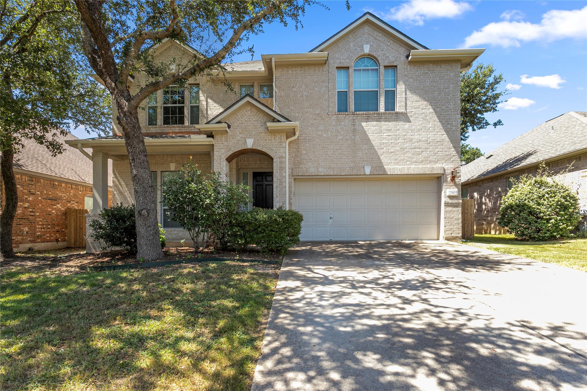 7905 Alophia Dr Property Photo 1