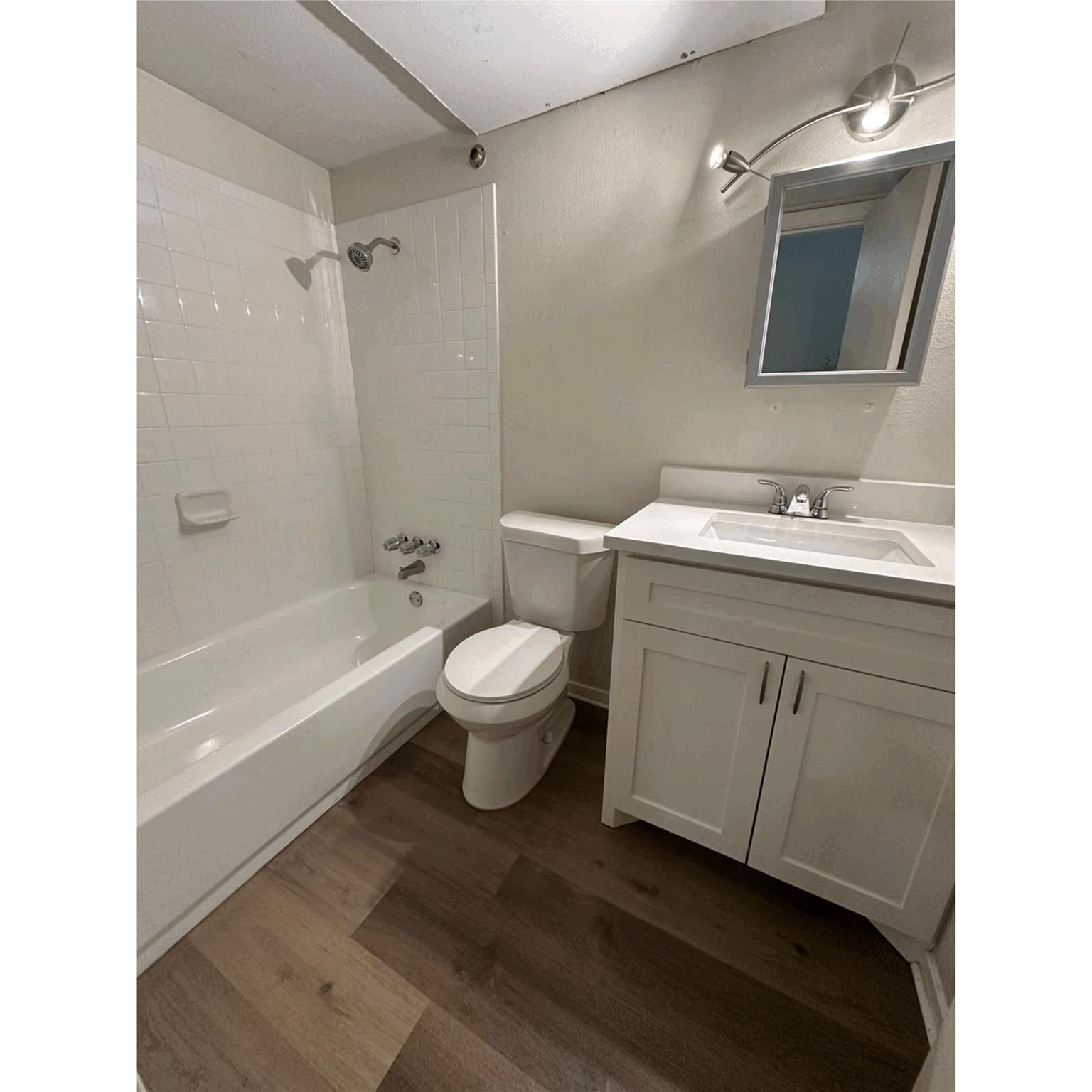 5207 Tahoe Trl A, B, C, & D Property Photo 13