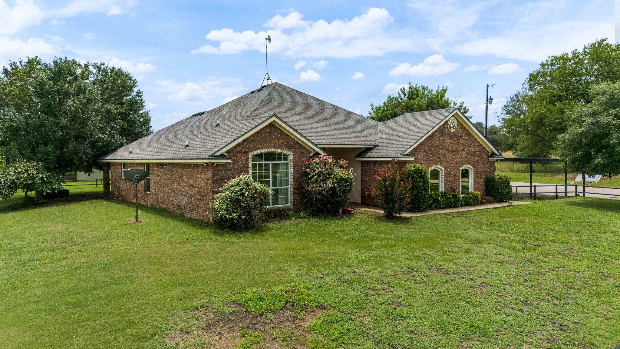 1620 Fm 107 None Property Photo 1