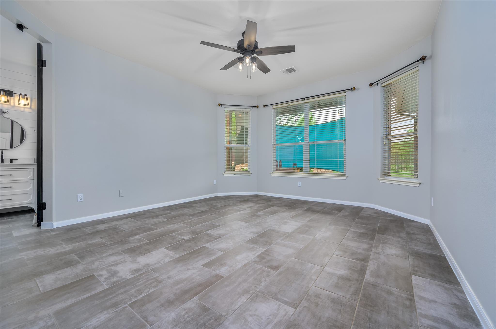 22121 Rose Grass #a Ln Property Photo 17