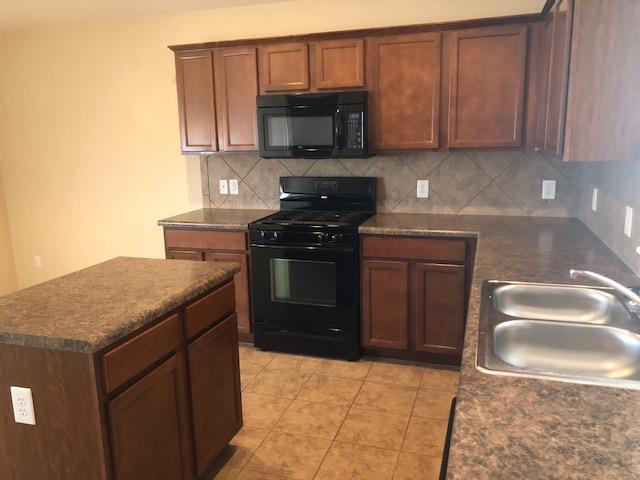 228 Pigeonberry Pass Property Photo 8