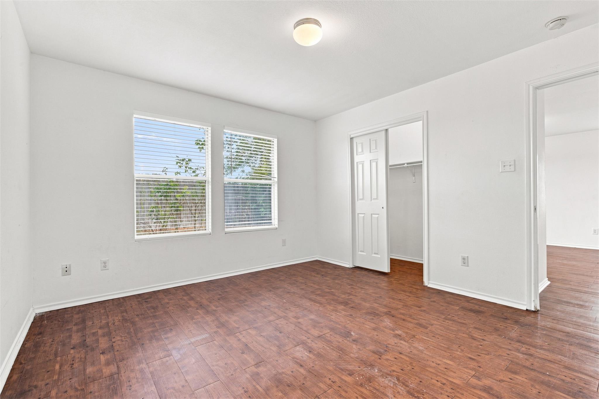 5708 Colinton Ave Property Photo 9