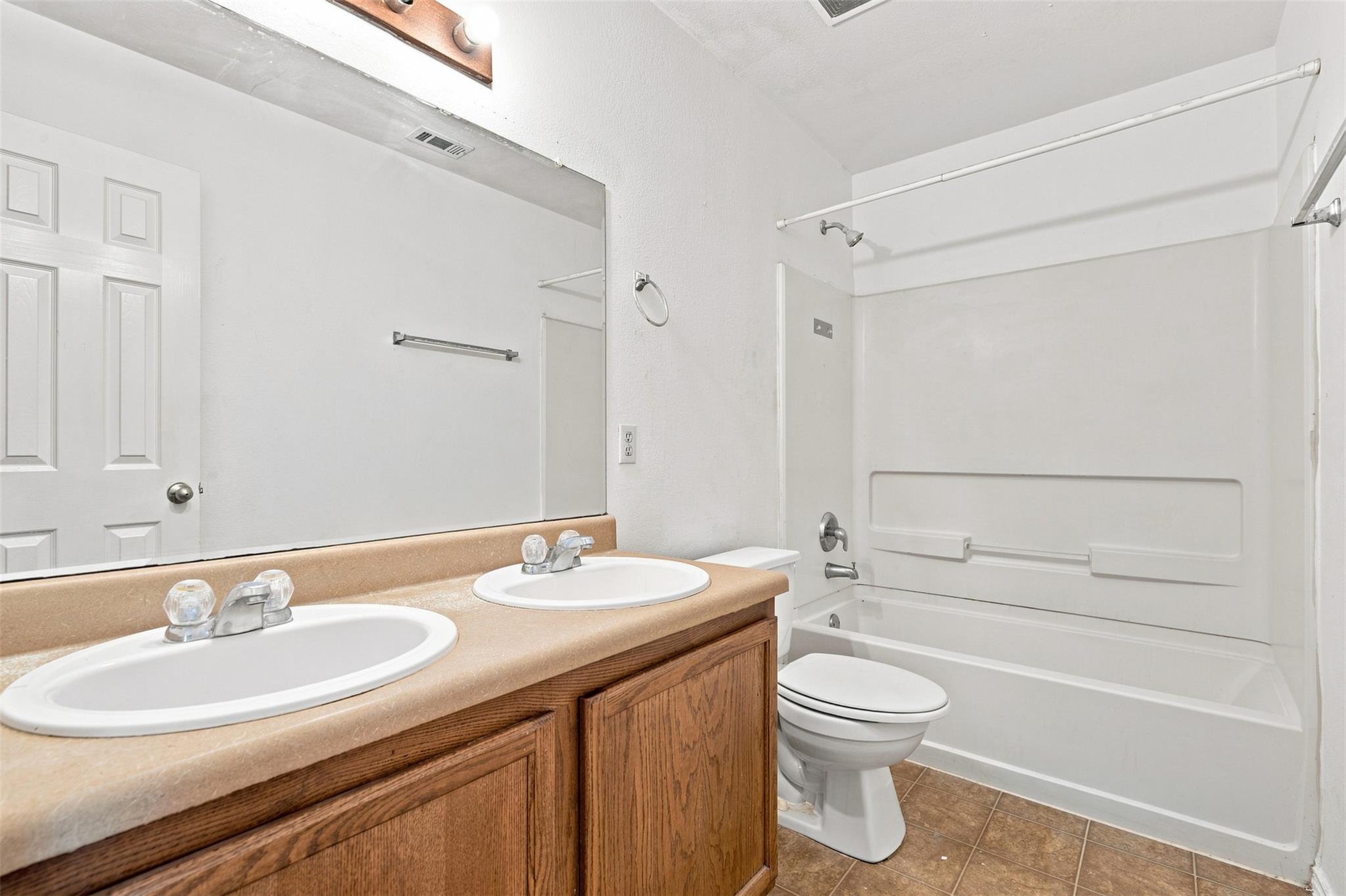 5708 Colinton Ave Property Photo 12