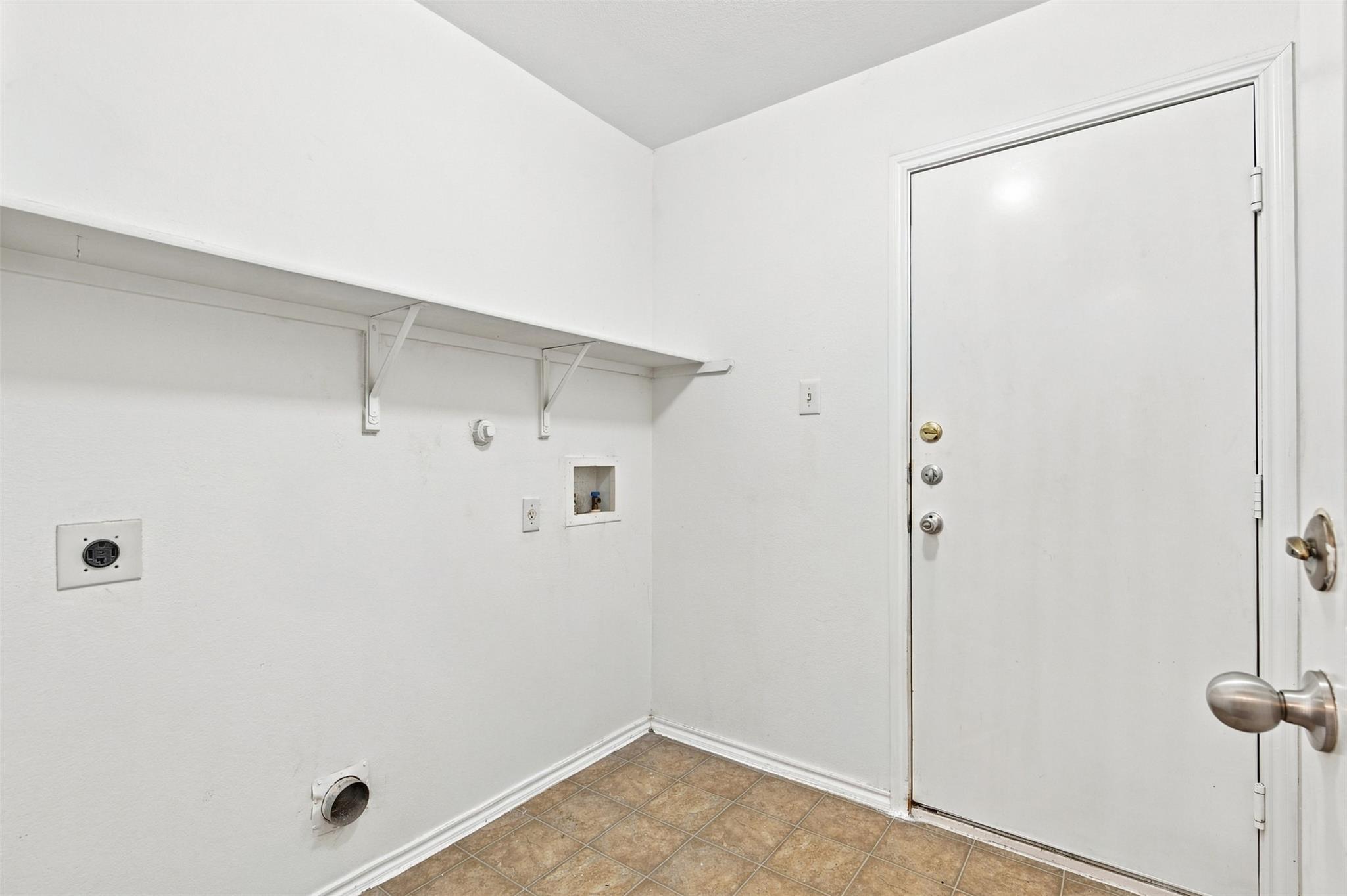 5708 Colinton Ave Property Photo 13