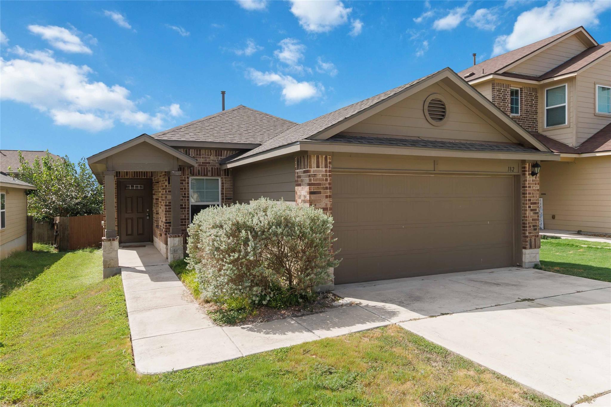 182 Tallow Trl Property Photo 1
