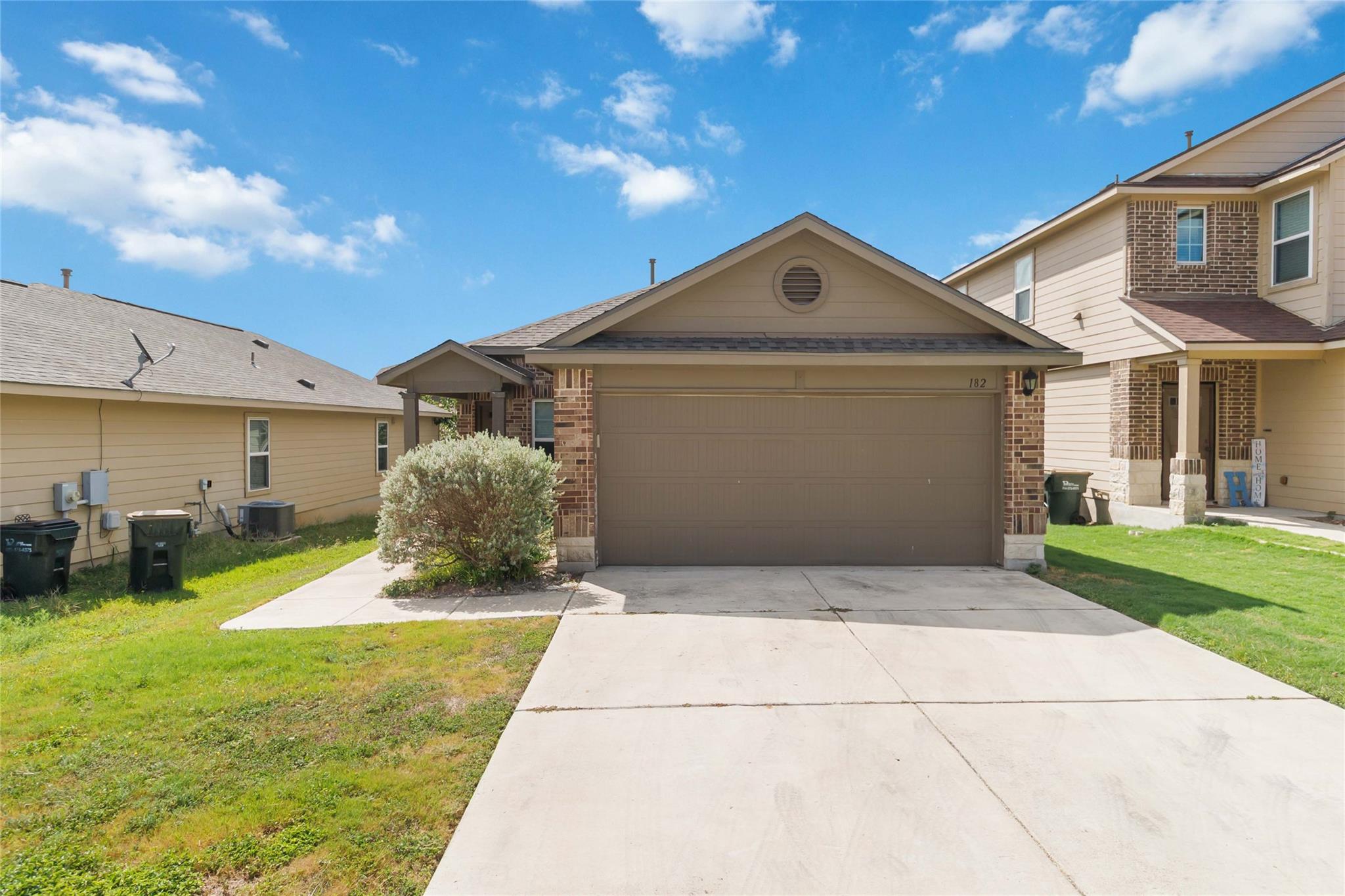 182 Tallow Trl Property Photo 2